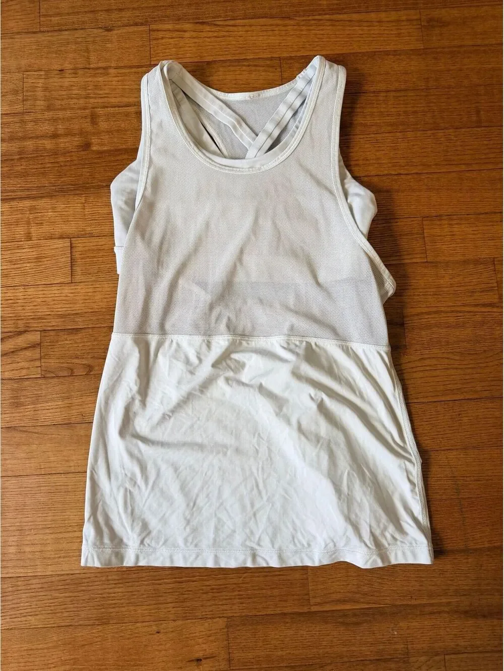 Lululemon Women's size 6 or S/M 2 in 1 Workout Tank Top White non-padded